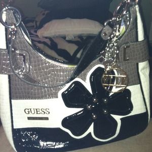 SOLD.....Guess "Madison" cute medium size hobo bag
