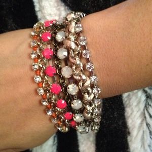 Multiple colors!!! Very pretty