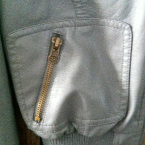 Gray Leather Jacket - Picture 3 of 4