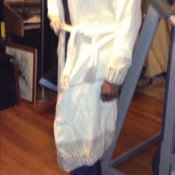 Belted sweater Jacket - Picture 4 of 4