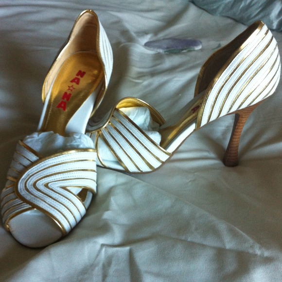 White and Gold shoe