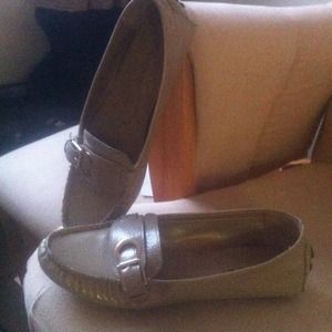 REDUCED!!Tahari Flats
