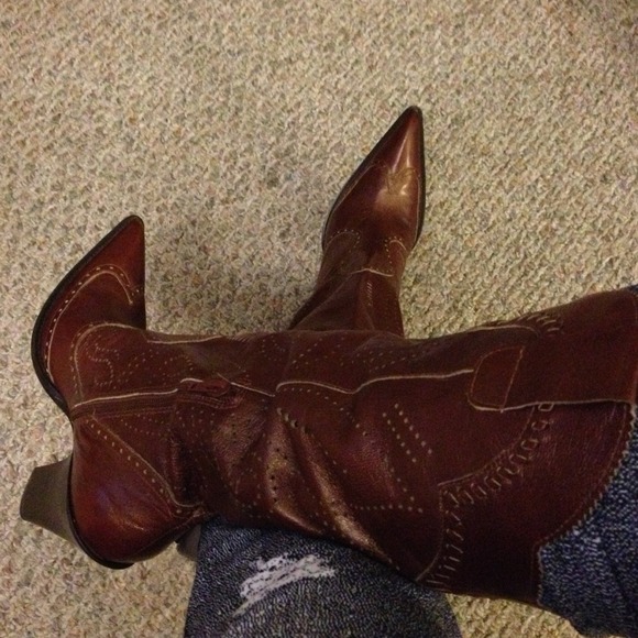 REDUCED..Brown leather cowboy dress boots - Picture 4 of 4
