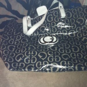 Guess BIG Tote!!