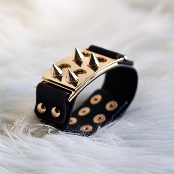 Jewelry - Spike gang wrap cuff - black