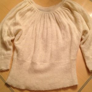 💥SOLD 💥Victoria Secret💕 white sweater