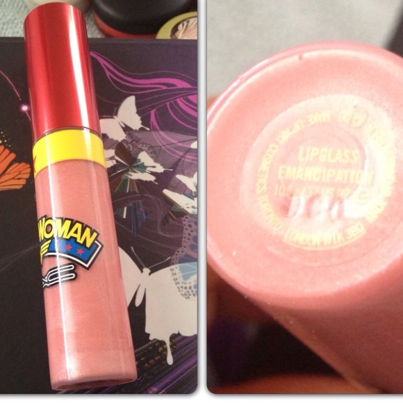 Mac lipgloss(emancipation)wonder women collection