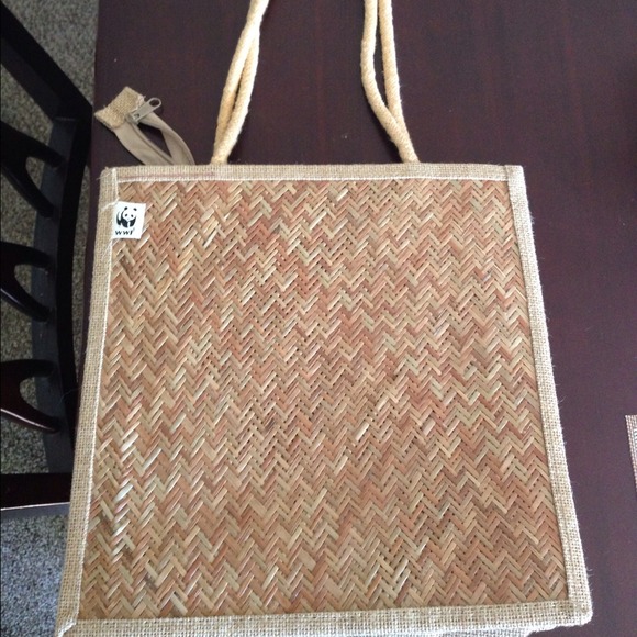 🐾Sold🐾Straw WWF bag