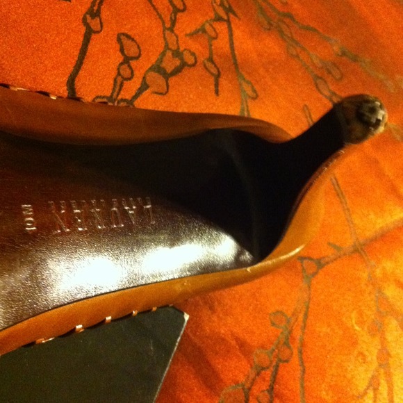 LAUREN Ralph Lauren Pumps - Picture 2 of 4