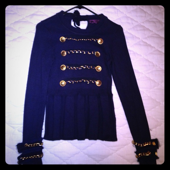 Forever 21 navy blue sweater