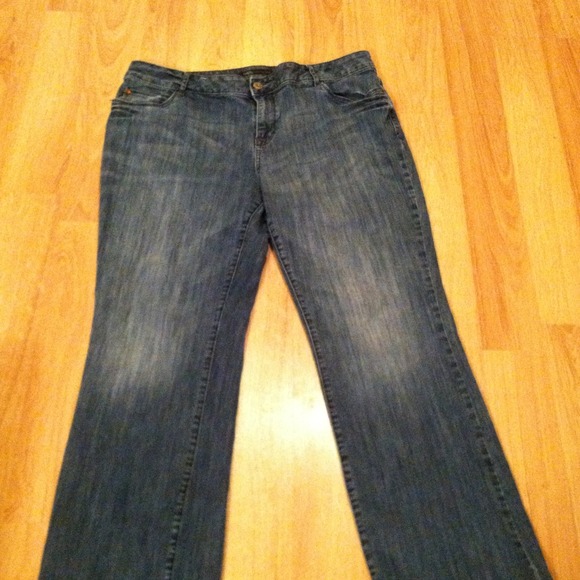 ❌sold❌🌸 Super cute jeans GREAT condition 🌸
