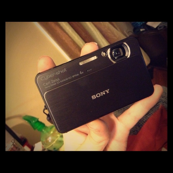 Sony Cybershot DSC T-99