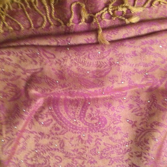 Pink shawl
