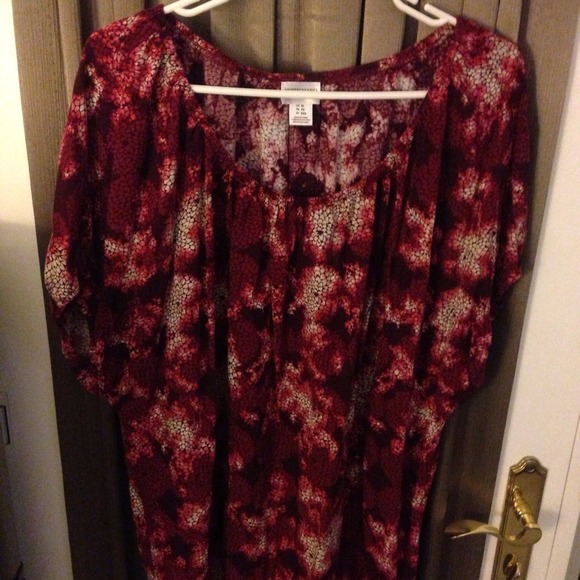 Maternity n nursing tops by motherhood