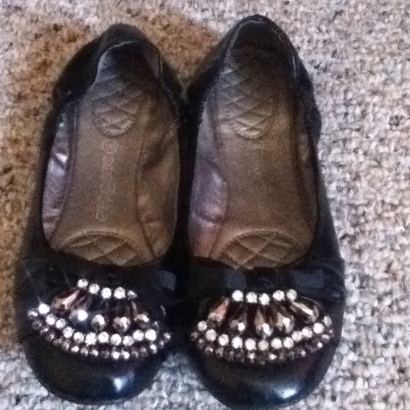 FREE ❤Bundle of 2 Cute Flats❤