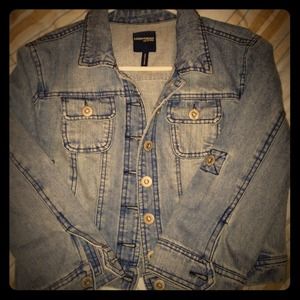 Cropped jean jacket