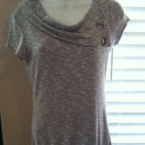 💕💕5 shirt bundle (leopard not shown in pic)