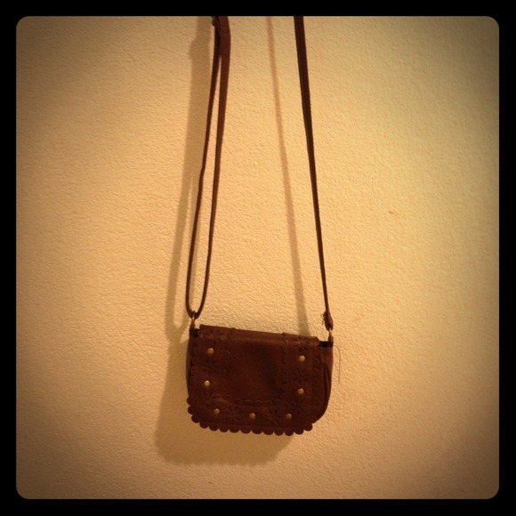 Cute little brown purse.