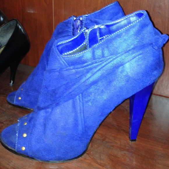Blue heels