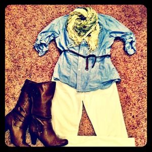 Denim button-up: Sz. Large