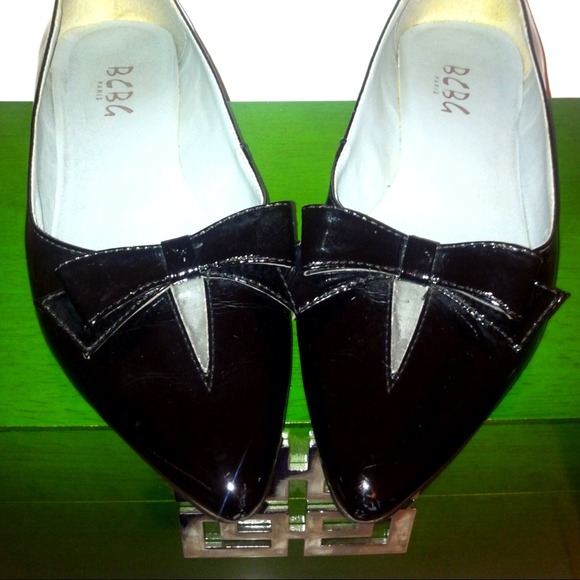 BCBG black patent flats size 6 - Picture 3 of 4