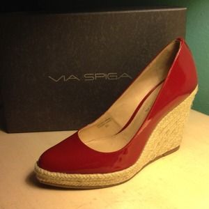 Trade Via Spiga Red Wedge