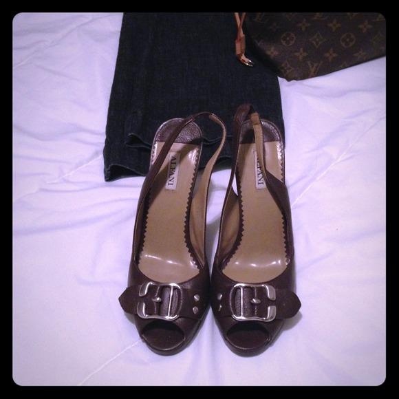 Alfani chocolate brown slingback pumps