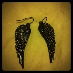 Small wing earings