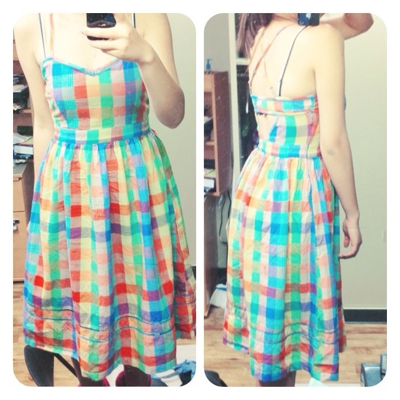 💢SOLD💢🆕Midi plaid dress