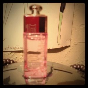 ***RESERVED***Dior Addict 2 perfume brand new