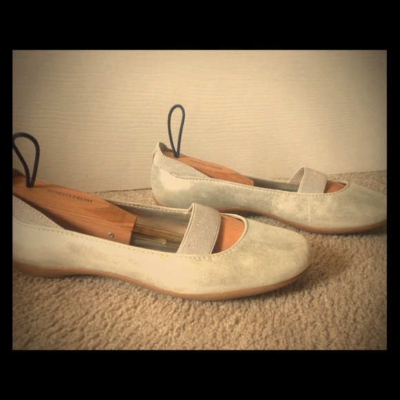 Bundle - Cole Haan and Gianni Bini flat