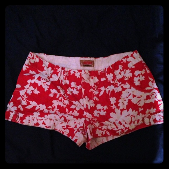 Red & white Hawaiian shorts