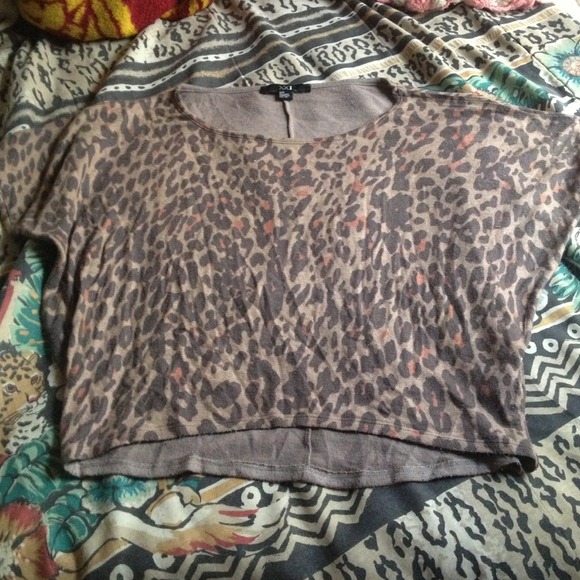 Forever 21 Leopard Print Top