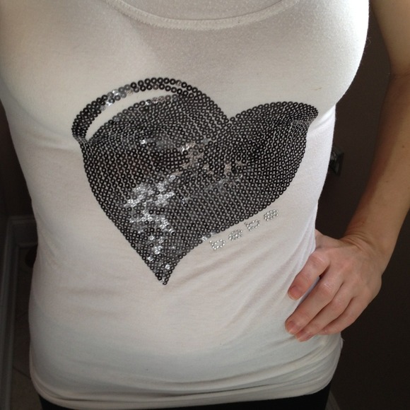 bebe Tops - Bebe tshirt