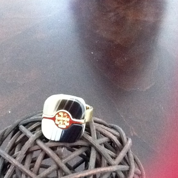 Tory Burch ring size 8