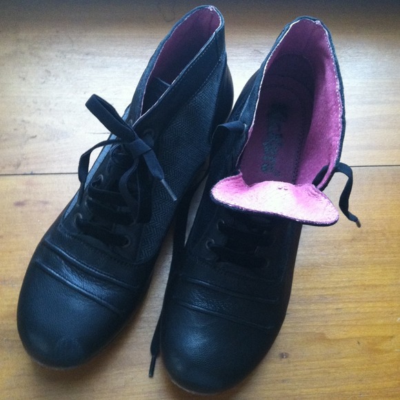 HOLD for alanie_2009 Kickers booties w/ 1.5" heel