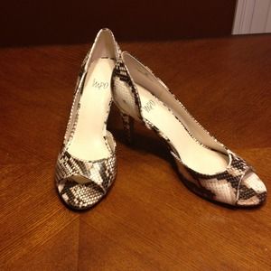 Brown Gloss Python Print Peep toe heel