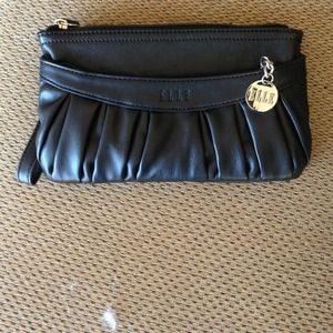 Elle clutch wallet!
