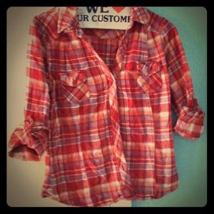 Adorable pink gingham flannel! 🎀💖