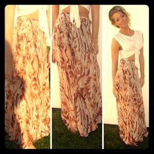 High waisted maxi skirt and cropped cotton tee