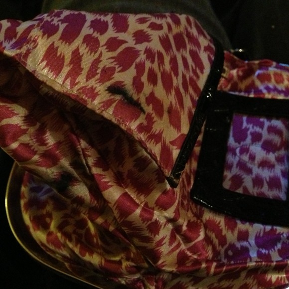 Guess Wristlet - Picture 4 of 4