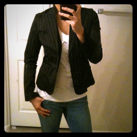 ❌SOLD! NEW! Pin striped black blazer