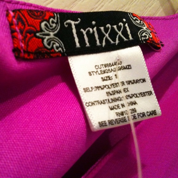 ✋SOLD✋*NEW* Pink & Black cocktail dress. (NWOT) - Picture 3 of 4