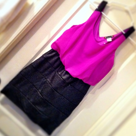 ✋SOLD✋*NEW* Pink & Black cocktail dress. (NWOT) - Picture 4 of 4