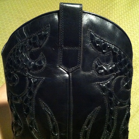 Galo Italian-made Boots - Picture 4 of 4