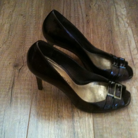 Antonio Melani dark bronze heels. - Picture 2 of 2
