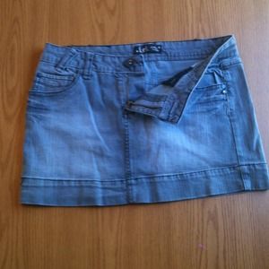 🌀Reduced🌀LEI grey denim skirt. Was $12