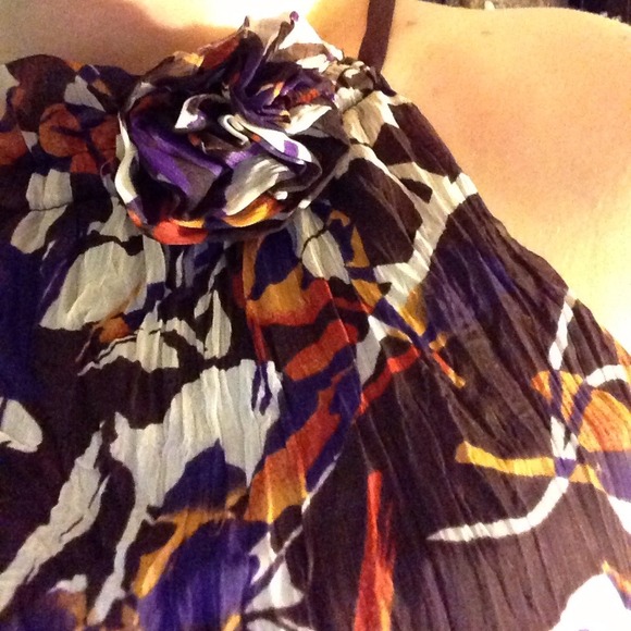 Patterned Dress - Picture 3 of 4