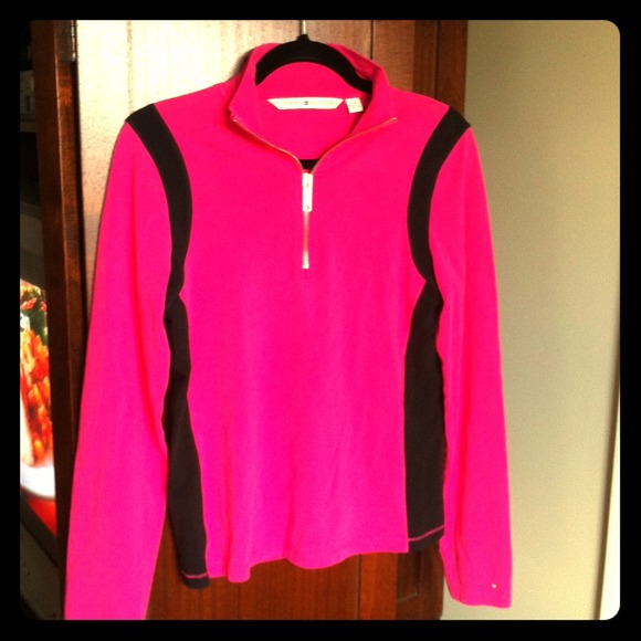 ⛔SOLD⛔ Tommy Hilfiger Pink & Black Zip Pullover