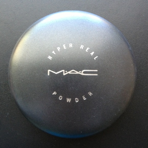 🎀RESERVED for alynne🎀 MAC Hyper Real Powder